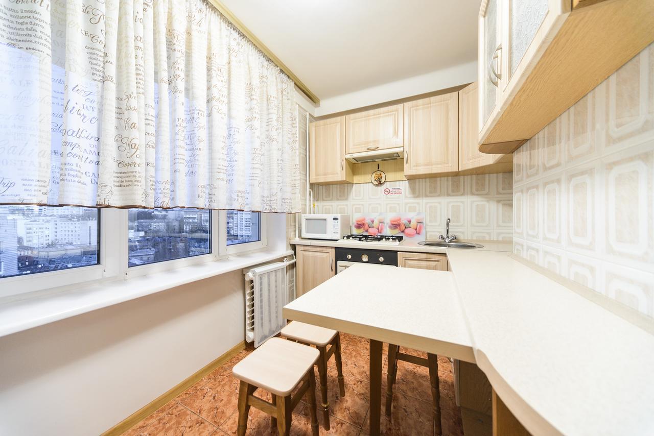 Apartment On Lesi Ukrainky Blvd Kyiv Exterior photo